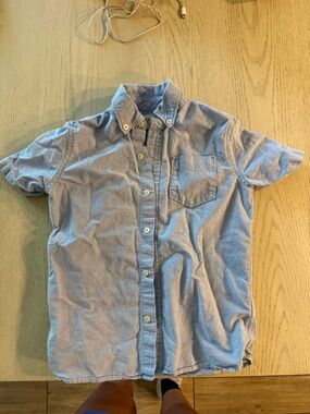 GAP Light Blue Short-Sleeve Button-Down Shirt